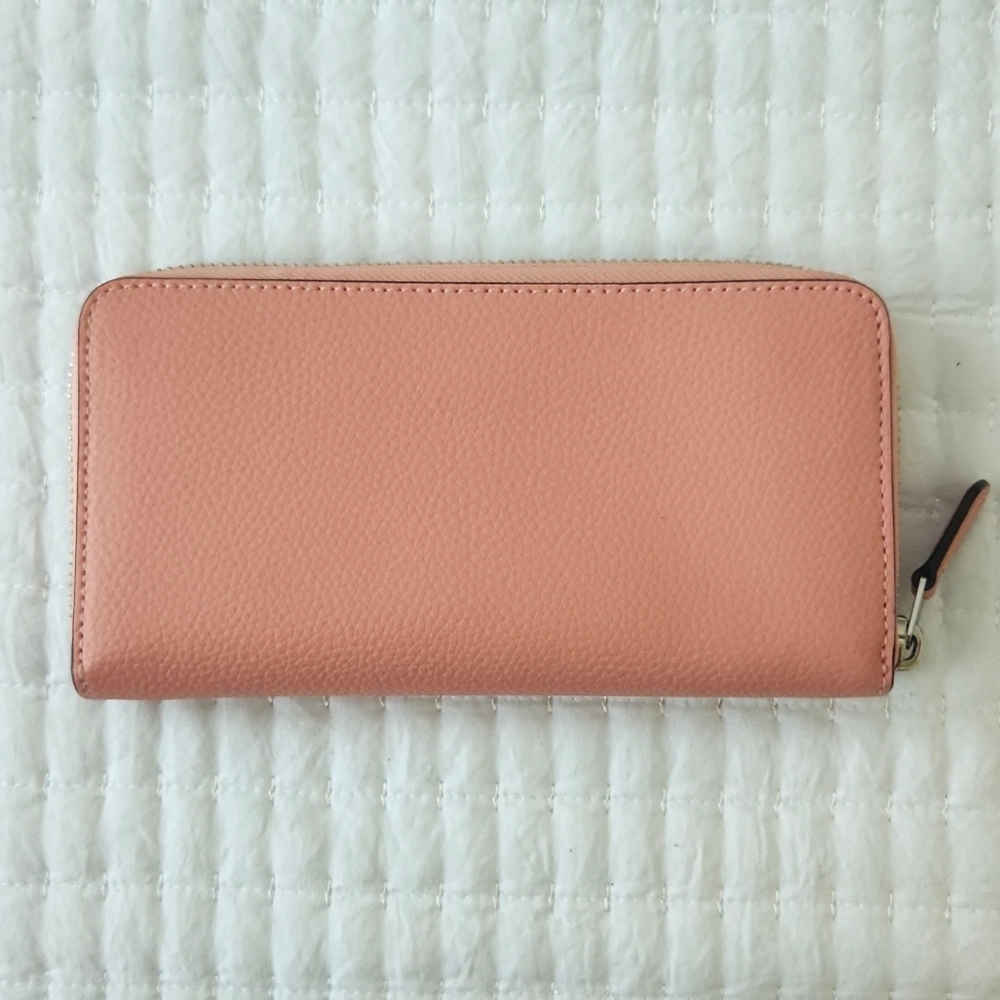 Coach Accordion Wallet NWOT - Picture 2 of 7